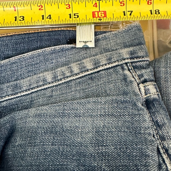 Citizens of Humanity COH Daisy Crop Boyfriend Jean Light Blue size 30 - Picture 10 of 16